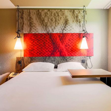 ホテル Ibis Carcassonne Est La Cite エクステリア 写真