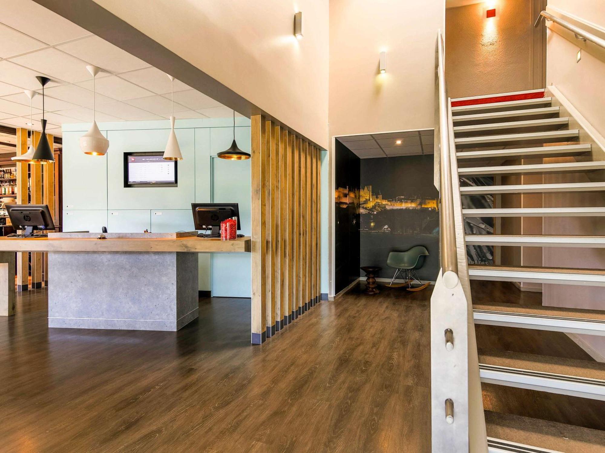 ホテル Ibis Carcassonne Est La Cite エクステリア 写真