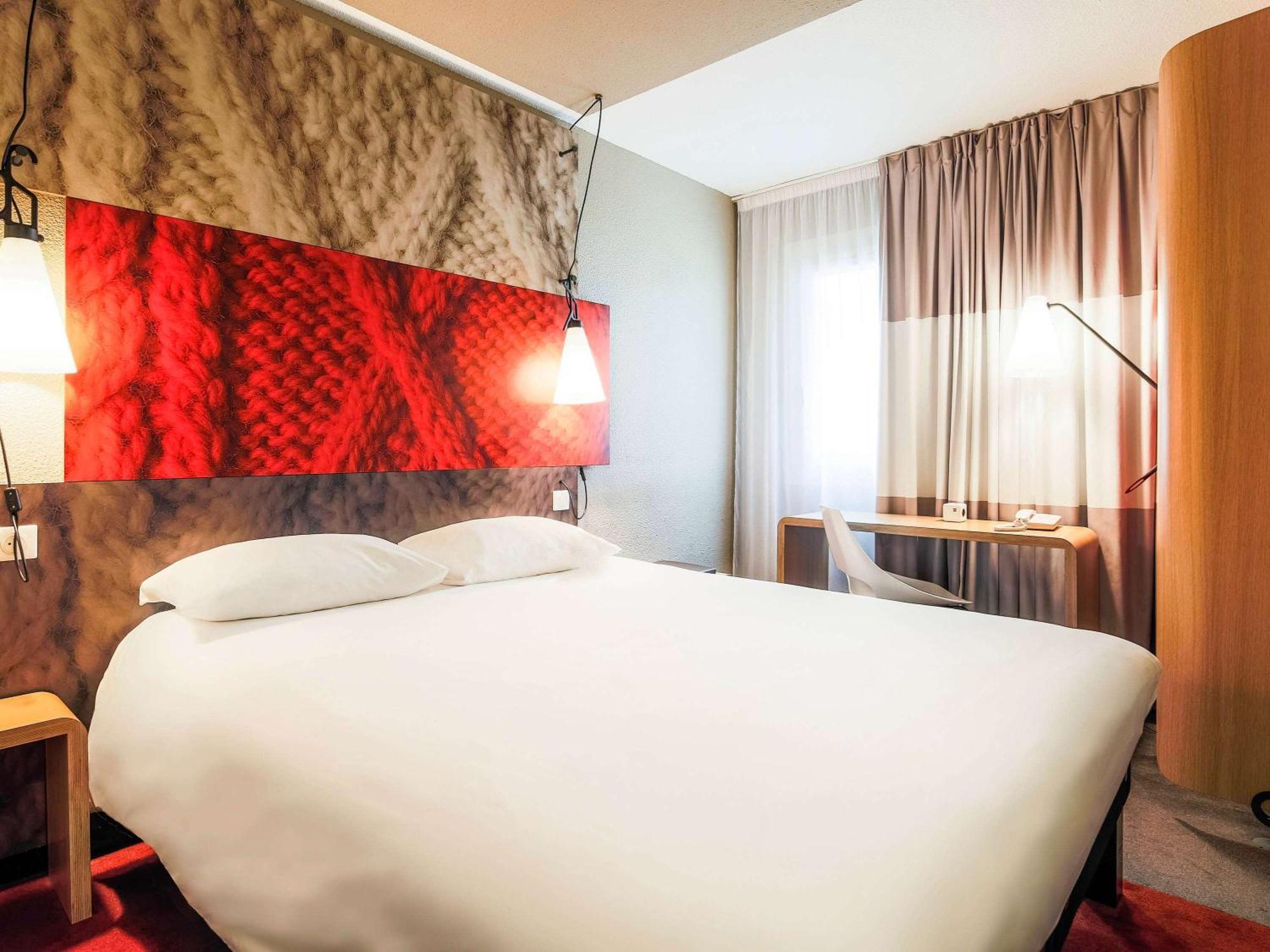 ホテル Ibis Carcassonne Est La Cite エクステリア 写真