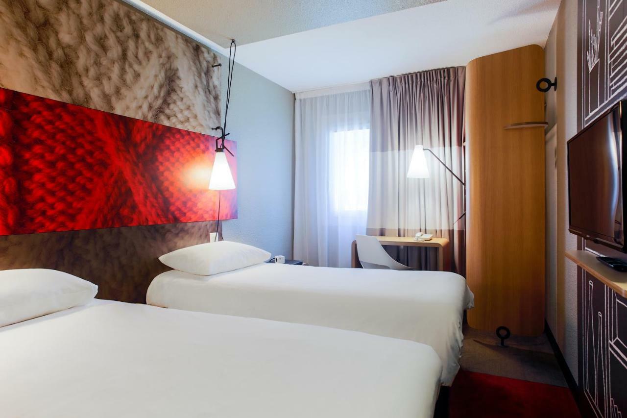 ホテル Ibis Carcassonne Est La Cite エクステリア 写真