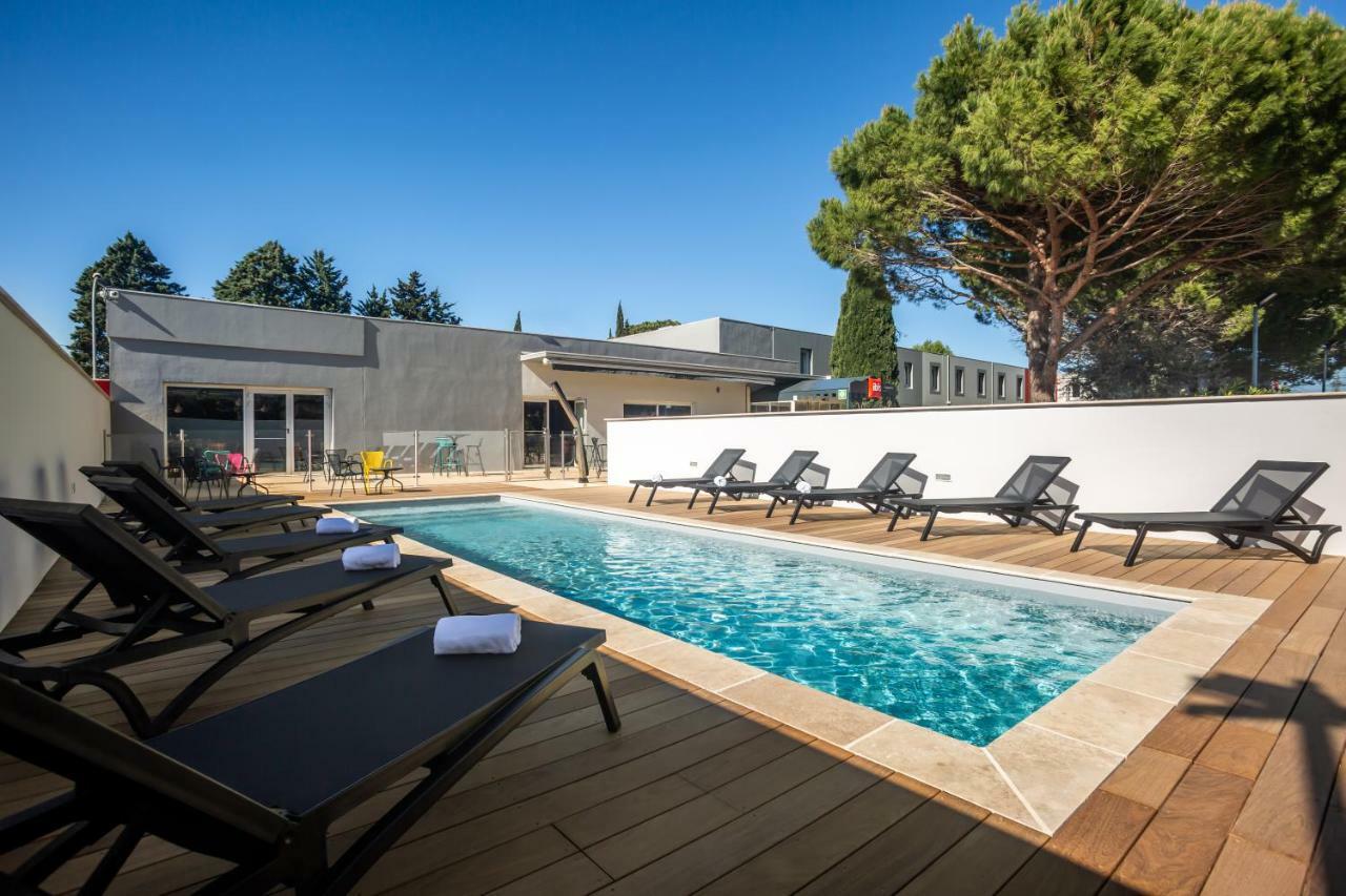 ホテル Ibis Carcassonne Est La Cite エクステリア 写真